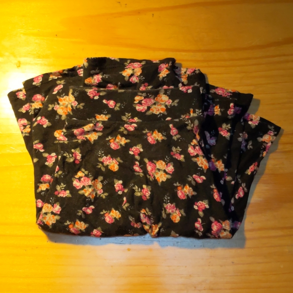 Forever 21 Black Floral Skirt